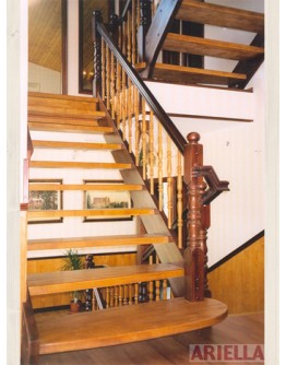 Wooden staircase 09